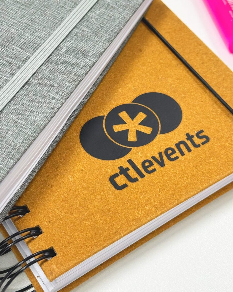 Libreta personalizada con logotipo