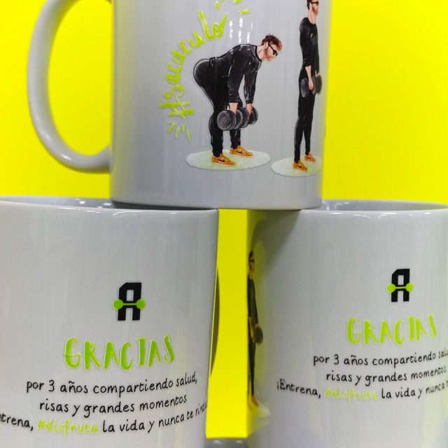 Tazas personalizadas con DTF UV